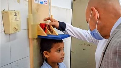 «الصحة» تفحص 6 ملايين 170 ألفا و191طالبا وطالبة بالمرحلة الابتدائية.. تفاصيل