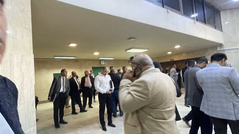 المرشحون والمحامون