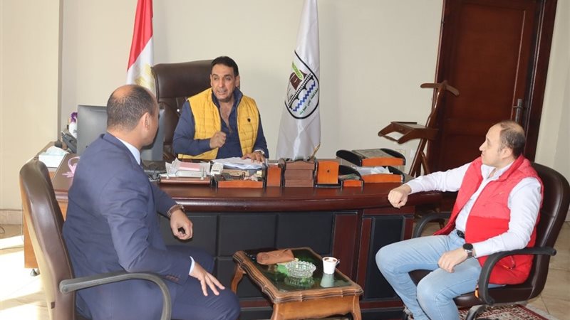 تشميع مركز طبي ببني