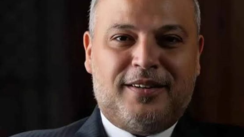 تجديد الثقة في الفنان