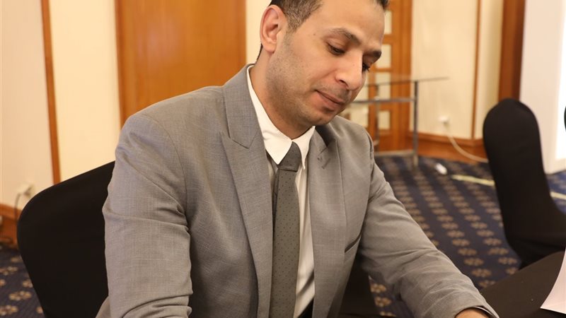 الصحفي محمود حاحا