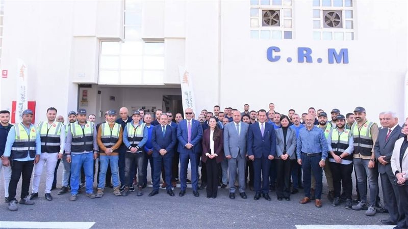 وزير العمل يفتتح