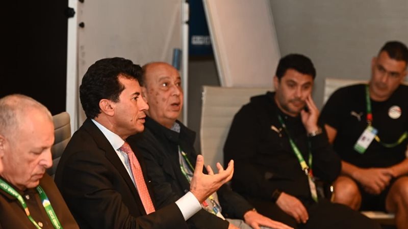 وزير الرياضة ورئيس