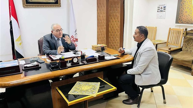 جانب من الحوار 