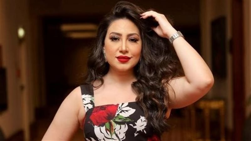 المطربة الشعبية بوسي