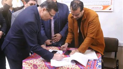 وزير الزراعة يدلي بصوته في انتخابات مجلس النواب بالرمل