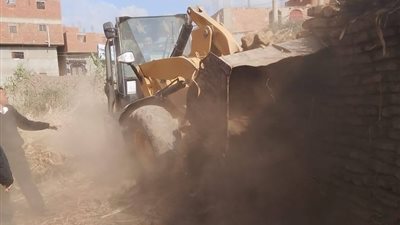 إزالات فورية لحالات تعد على الأراضي الزراعية والبناء المخالف بالمنوفية