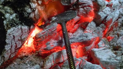 «النار على اللسان».. البشعة تعود لتحرق المجتمع.. وعلماء الأزهر والقانون يجرمونها