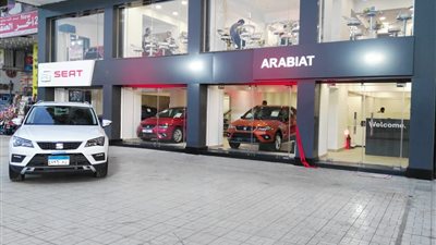 خبراء السيارات يستعرضون صعوبة نقل المعارض خارج الكتل السكنية