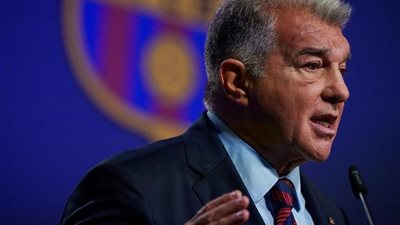 لابورتا يحسم جدل إطلاق اسم ميسي على ملعب 