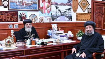 البابا تواضروس يستقبل بعض الأساقفة والمطارنة بالمقر البابوي 