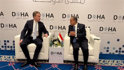 مصر والمنتدى الاقتصادي العالمي يبحثان سبل توطين التعاون لدعم التنمية والاستقرار الإقليمي