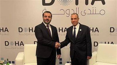 وزير الخارجية المصري يلتقي نظيره السوري على هامش منتدى الدوحة