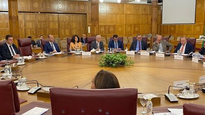 مؤتمر اللاجئين يدين اقتحام الأونروا.. ويطالب بالإفراج الفوري عن العوائد الضريبية الفلسطينية