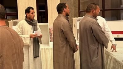  المصريون بالمملكة العربية السعودية يدلون بأصواتهم في انتخابات النواب 2025