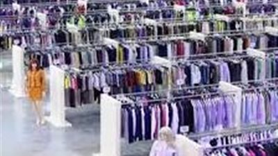 لو هتجيب هدية.. الملابس الجاهزة تحقق 2.8 مليار دولار في هذه الفترة
