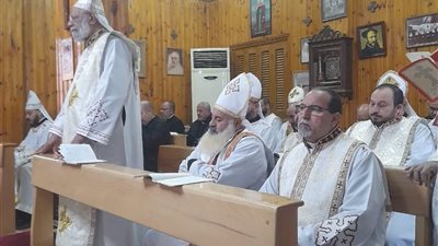 ختام المؤتمر السنوي للكهنة الكاثوليك الاكثر من عشر سنوات كهنوتٱ