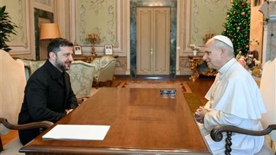 البابا لاون يستقبل الرئيس الأوكراني بروما وبحثه علي السلام العادل والدائم