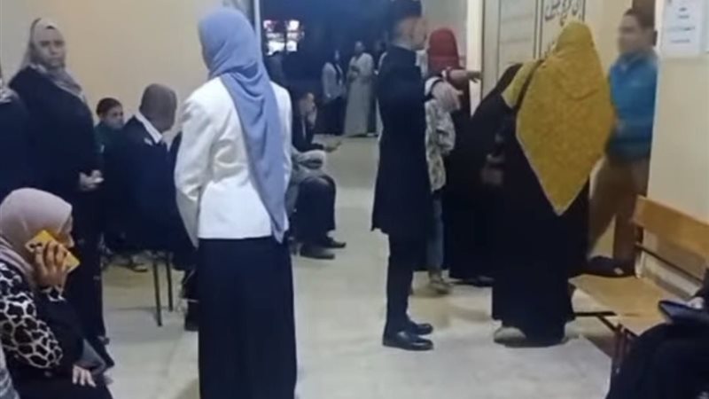 المواطنون بفرشوط