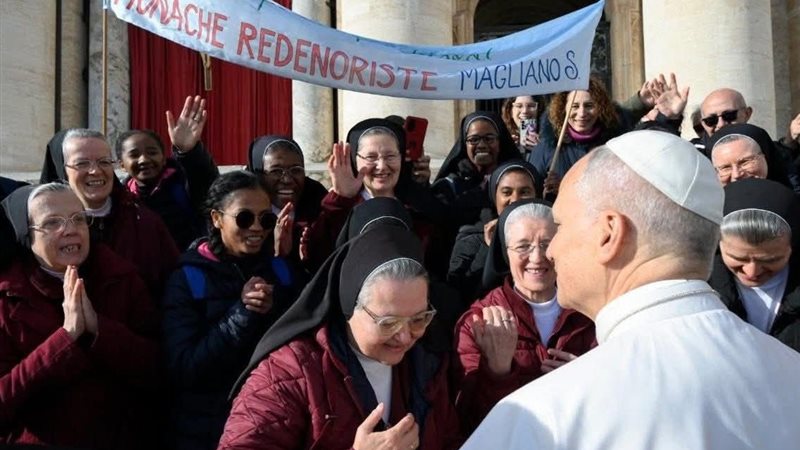 البابا لاون حجّاج