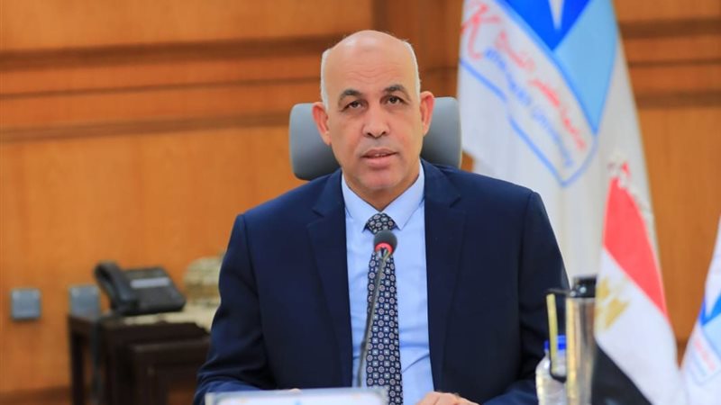 رئيس جامعة كفر الشيخ