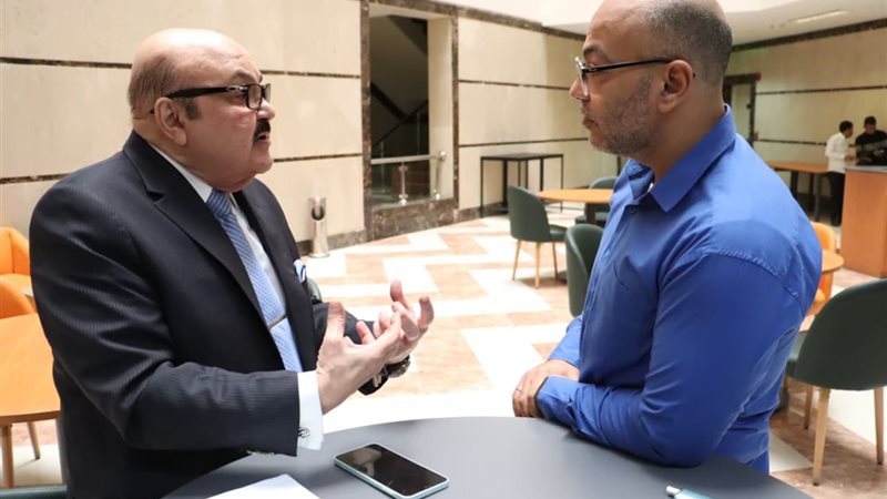 محمد الإمبابي يحاور