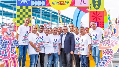 مدينة ترفيهية تحتفي بفريق النجاح المتكامل الذي يرفع اسمها في الشرق الأوسط