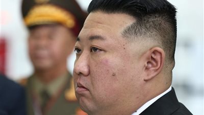 شاهد.. «كيم جونغ» يحتفي بجنوده العائدين من كورسك الروسية