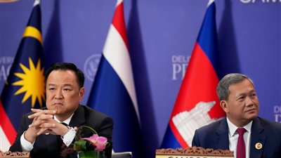 تايلاند تحسم الأمر.. الجيش يواصل القتال رغم وقف إطلاق النار مع كمبوديا