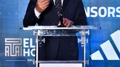 وزير الرياضة يشهد ختام بطولة الأندية لكرة القدم الإلكترونية باستاد القاهرة