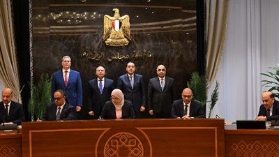 توقيع اتفاقية تسوية استراتيجية بين الحكومة وشركة جنوب الوادي للأسمنت