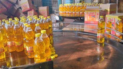 وزارة التموين تؤكد توافر كميات كبيرة من الزيت تكفي لمدة 6 أشهر 