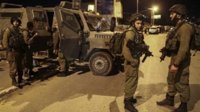 الاحتلال الإسرائيلي يقتل شابا بالضفة الغربية.. وينفذ حملة اعتقالات