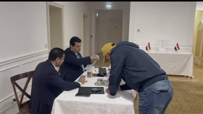 توافد المصريين على اللجان الانتخابية باليونان للمشاركة في الانتخابات البرلمانية 2025 