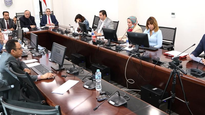 السفير محمود كارم