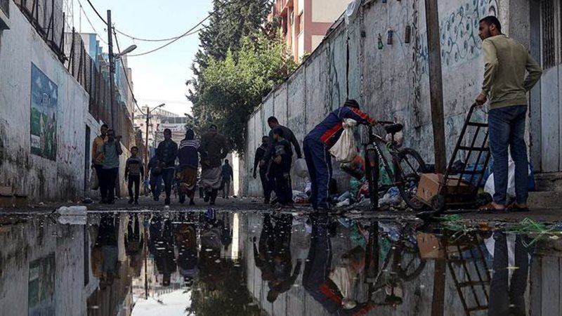 الفيضانات تتسبب في