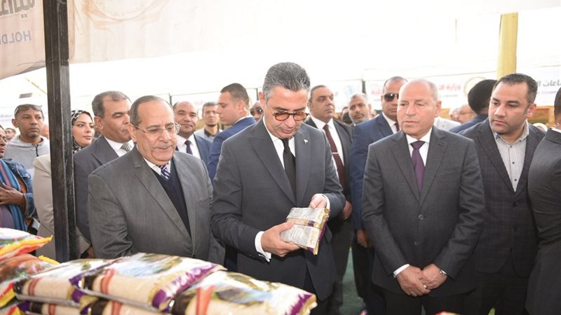 وزير التموين ومحافظ