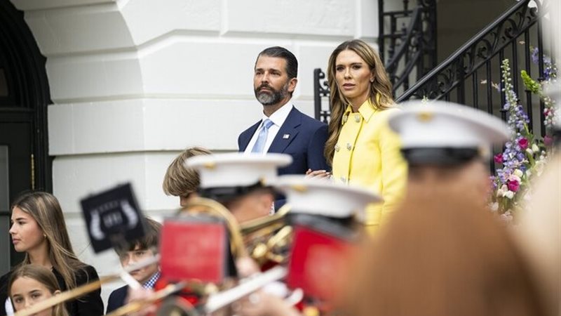 خطوبة ترامب الابن