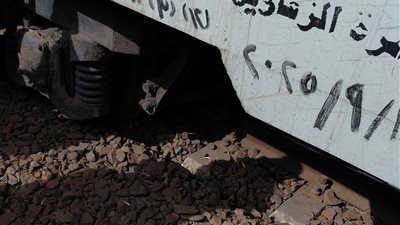 السيطرة على حادث قطار بمحطة الحامول بالمنوفية والحماية المدنية تمنع كارثة محتملة ( صور ) 