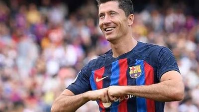 ليفاندوفسكي يرحل عن برشلونة عقب تخفيض راتبة.. تفاصيل