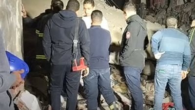 إصابة 4 أشخاص في انهيار عقار بطه السبع بالمنيا