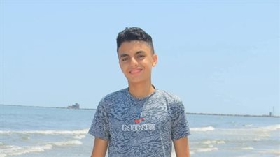 أخته كانت بتتعاكس.. أم ضحية بورسعيد تكشف حالته الصحية بعد طعنه بالقلب