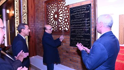 رئيس جامعة أسيوط يفتتح مسجد نادي جامعة أسيوط بعد تجديد شامل