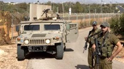 قوات الاحتلال تتوغل بقرية جديدة جنوب سوريا وتنصب حاجزا لتفتيش المواطنين