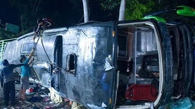 كوارث الطرق تضرب إندونيسيا: 16 ضحية في الحادث المروري بتقاطع سيمارانج