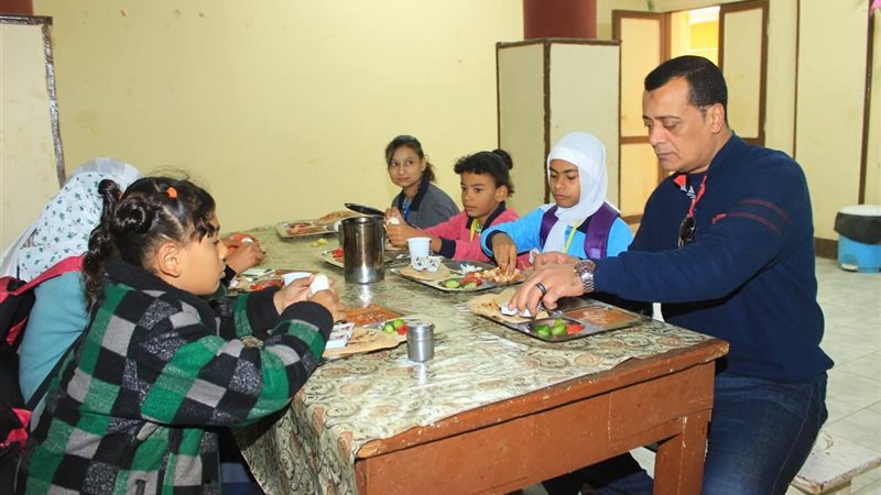 وكيل الوزارة برفقة