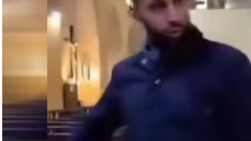 لقطات للملتحي داخل