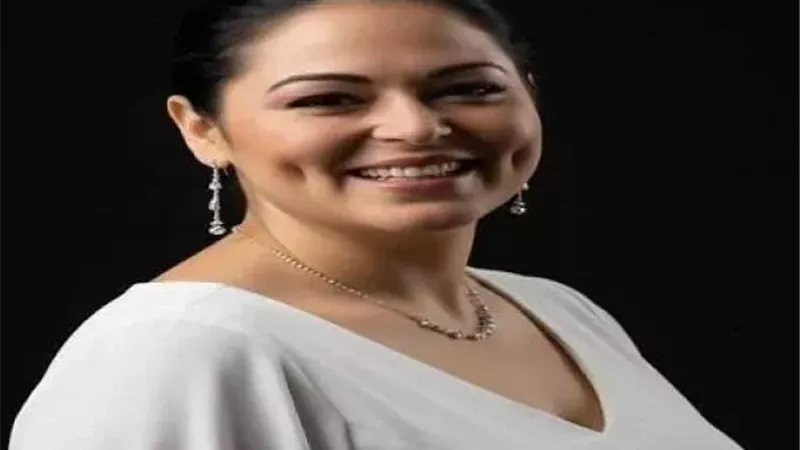 نيفين مندور 