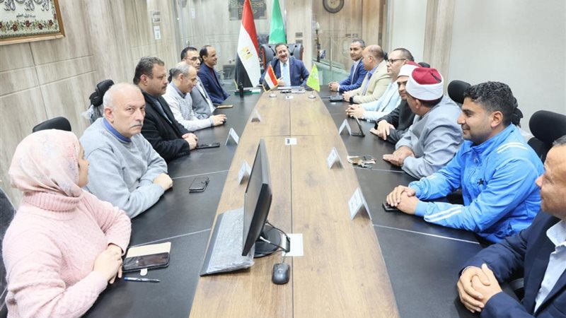 محافظ المنوفية اثناء