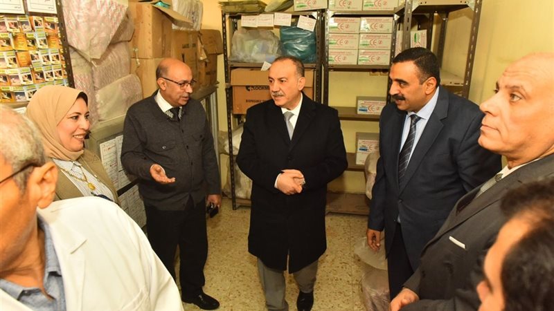 محافظ أسيوط يتفقد